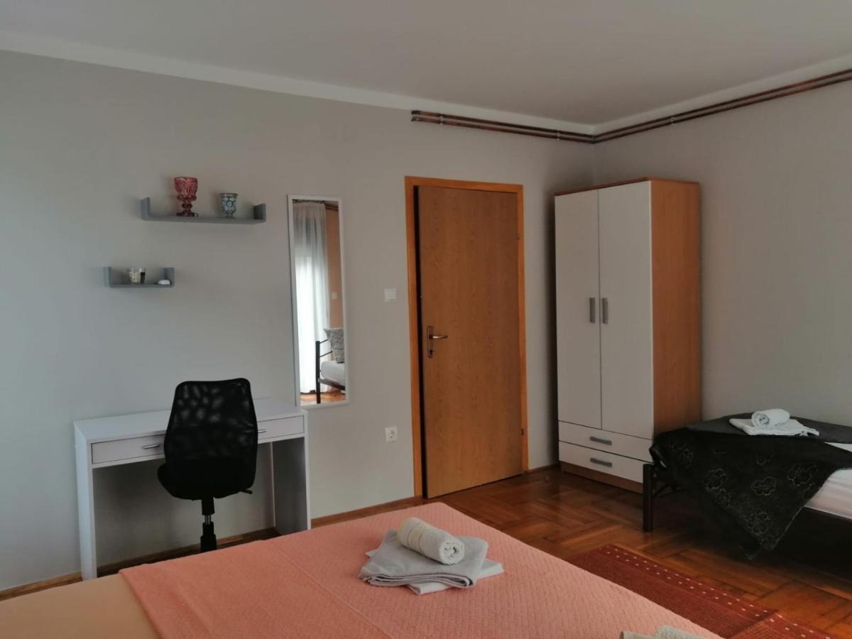 Apartments & Rooms 4 Rijeke 카를로바츠 외부 사진