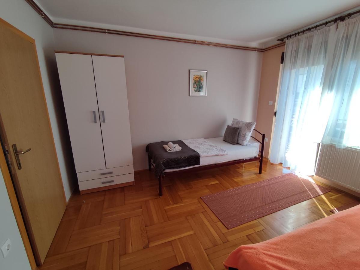 Apartments & Rooms 4 Rijeke 카를로바츠 외부 사진