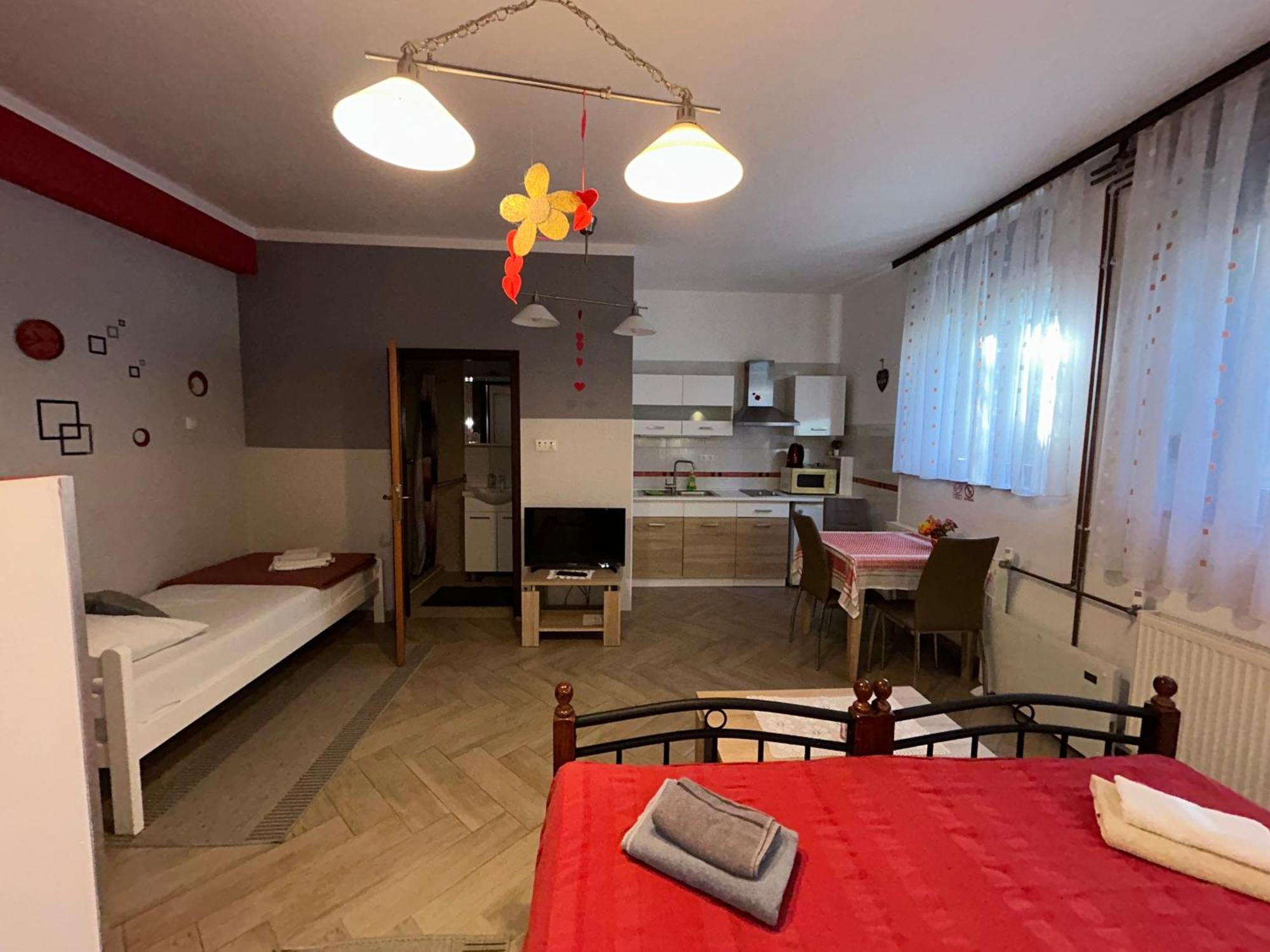Apartments & Rooms 4 Rijeke 카를로바츠 외부 사진