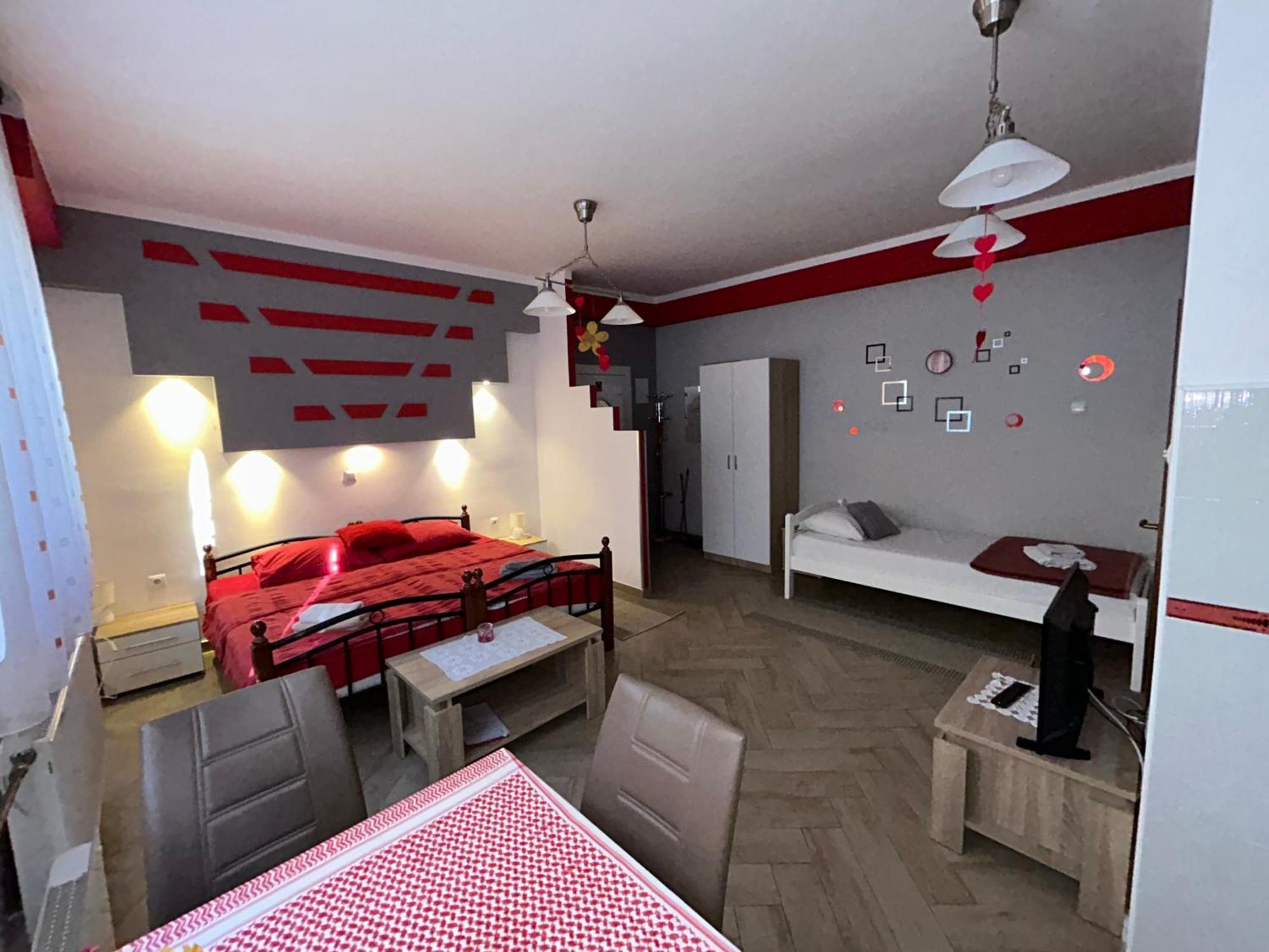 Apartments & Rooms 4 Rijeke 카를로바츠 외부 사진