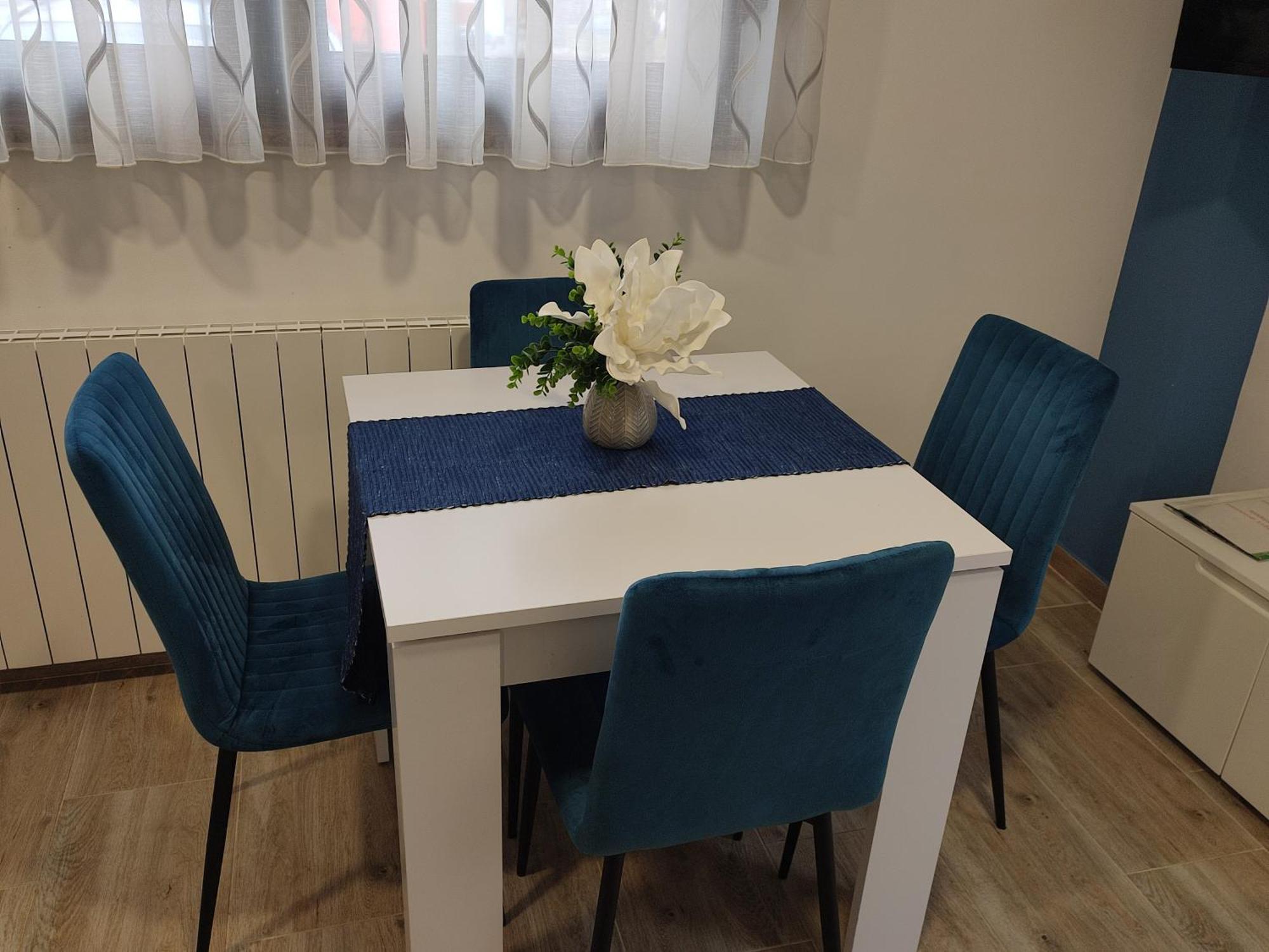 Apartments & Rooms 4 Rijeke 카를로바츠 외부 사진
