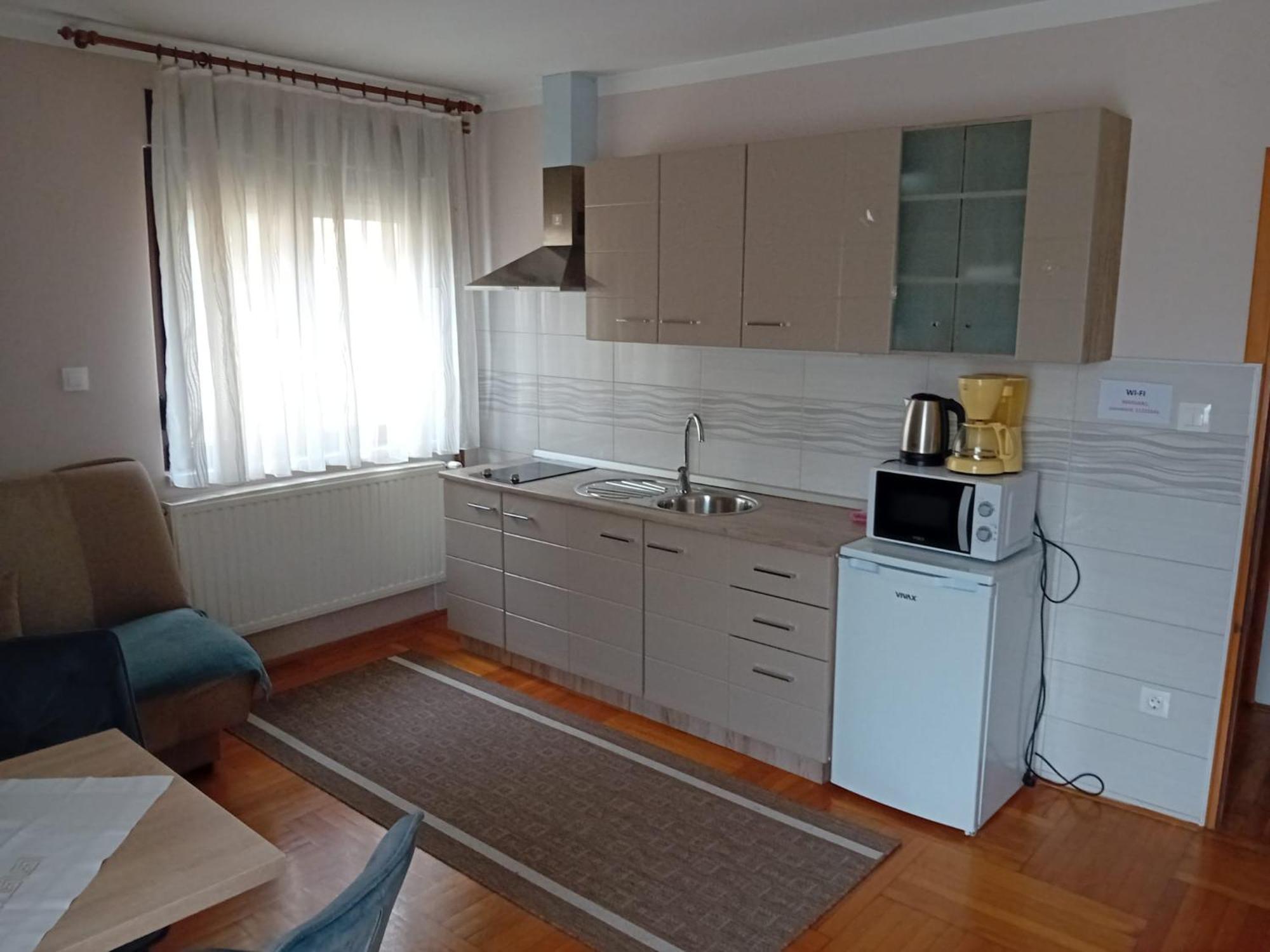 Apartments & Rooms 4 Rijeke 카를로바츠 외부 사진