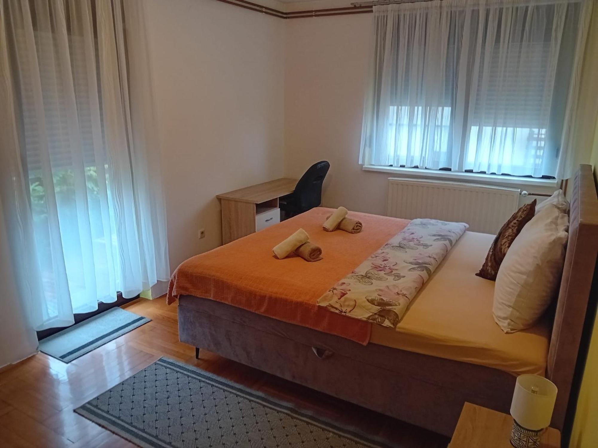 Apartments & Rooms 4 Rijeke 카를로바츠 외부 사진