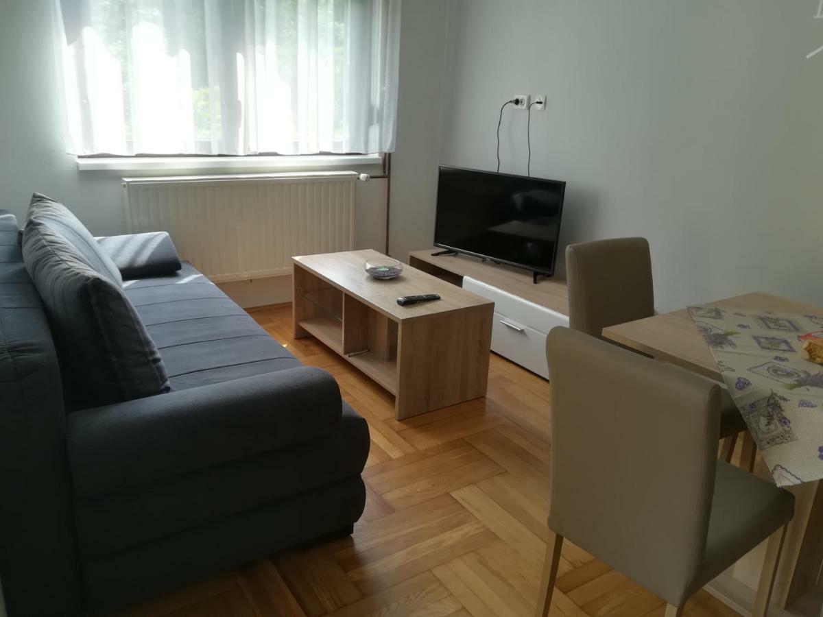 Apartments & Rooms 4 Rijeke 카를로바츠 외부 사진