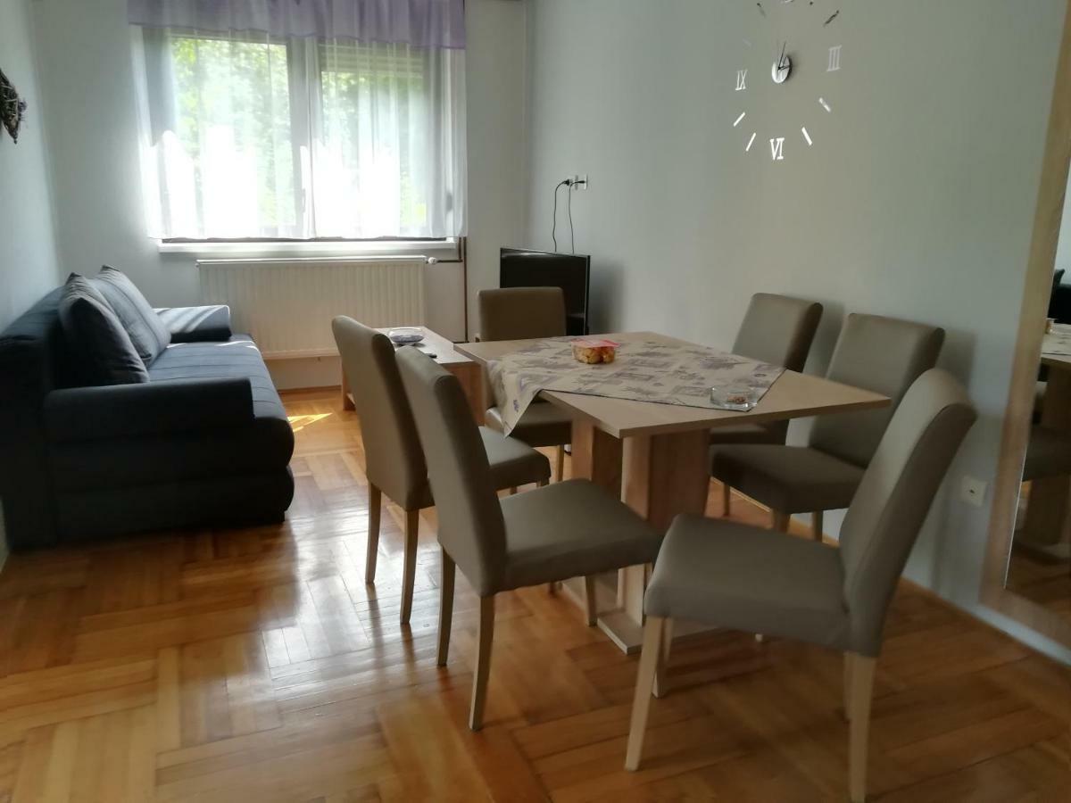 Apartments & Rooms 4 Rijeke 카를로바츠 외부 사진